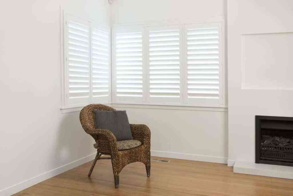 Lounge Shutters