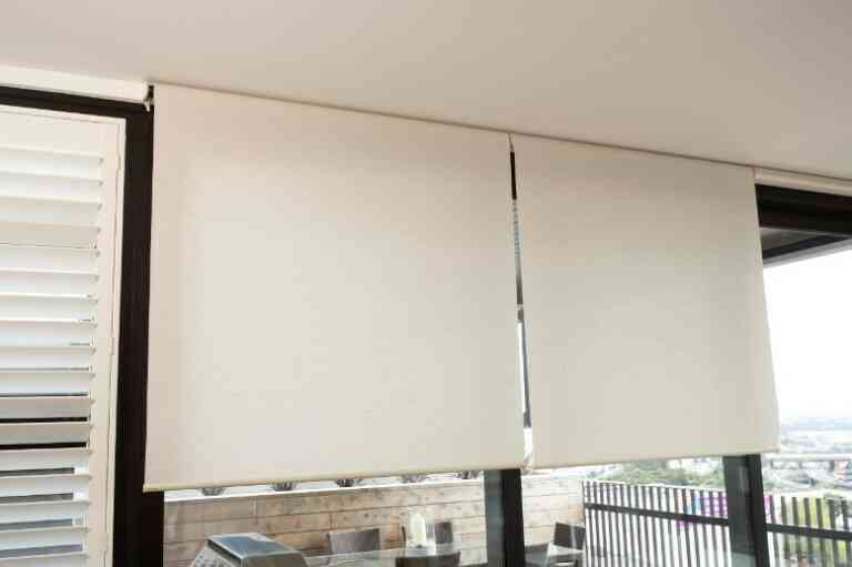 Blinds shutters cleaning