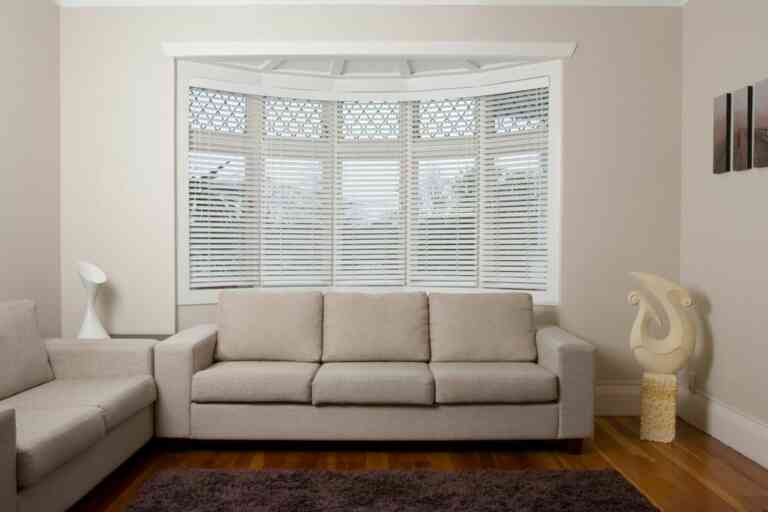 Wooden blinds home insulation