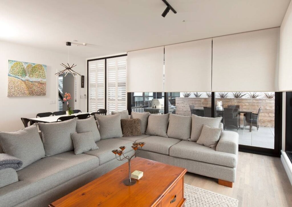 roller blinds and roman blinds comparison